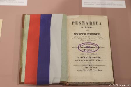 Zadnje javno vodstvo po razstavi Zgodbe Maistrovih predmetov iz virtualnosti v resnično (20)